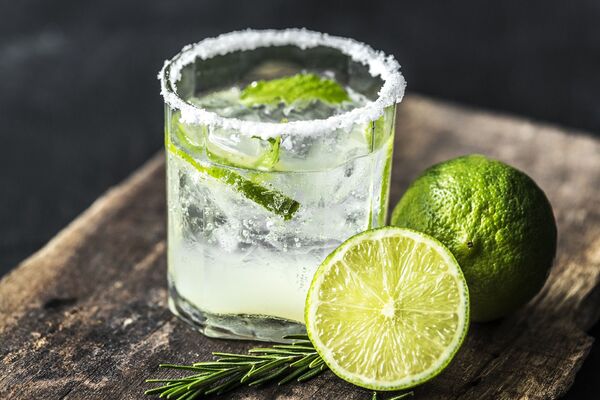 beverage-3533084_1920
